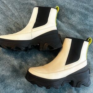 Sorel Womens Brex Waterproof Chalk White Leather NL4303-191 Chelsea Boots 7